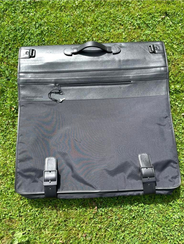 Kostuum/reiskoffer zakelijk van automerk Porsche, Ophalen of Verzenden