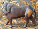 Origineel oud houten beeld uit Afrika van een leeuw 42 cm., Antiek en Kunst, Ophalen of Verzenden