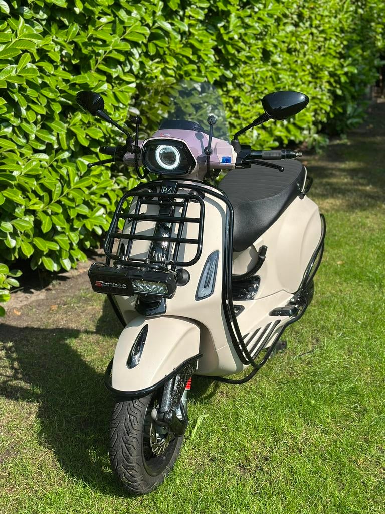 Vespa Sprint 2022 80cc full mallossi, Ophalen, Overige modellen, Maximaal 45 km/u, Zo goed als nieuw