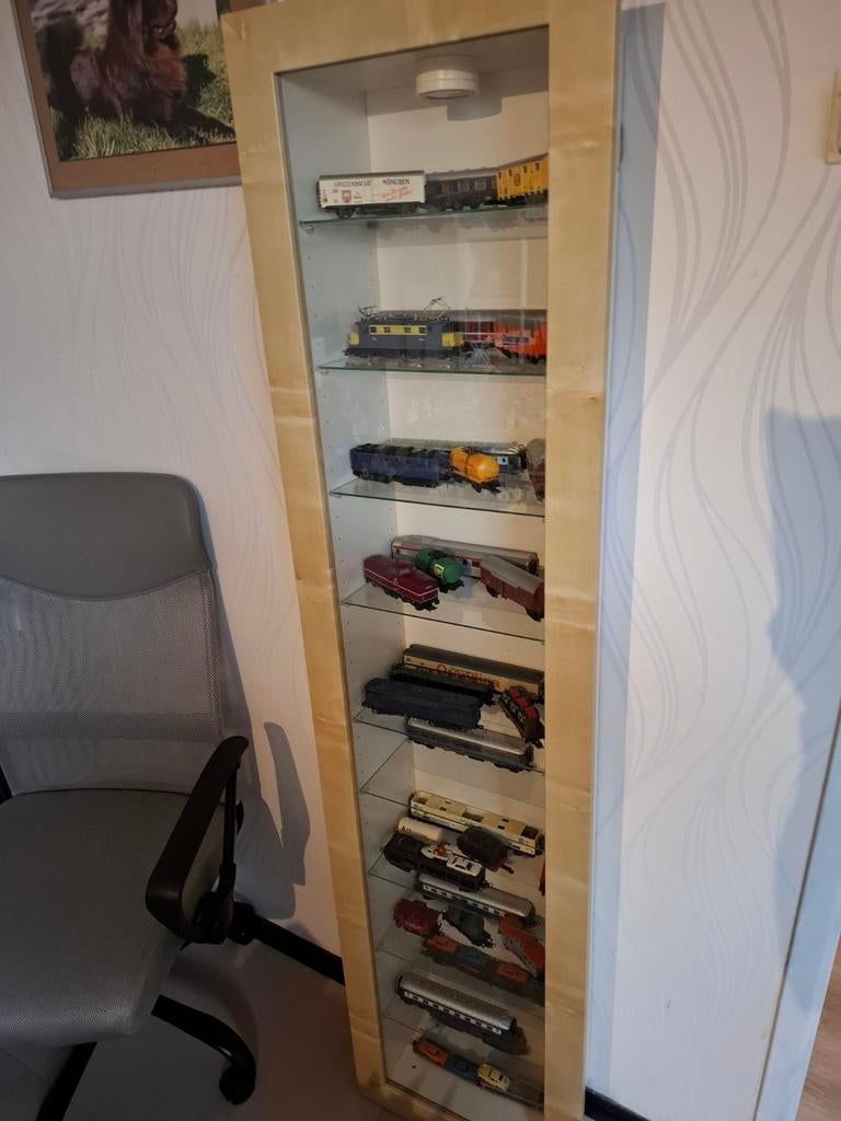 Gezocht berty vitrine kast zo al op de foto, Met plank(en), Minder dan 50 cm, Gebruikt, Ophalen of Verzenden
