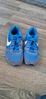 Nike MD Runner 2 Sportschoenen - Blauw maat36,5, Blauw, Nike, Ophalen of Verzenden, Sneakers of Gympen