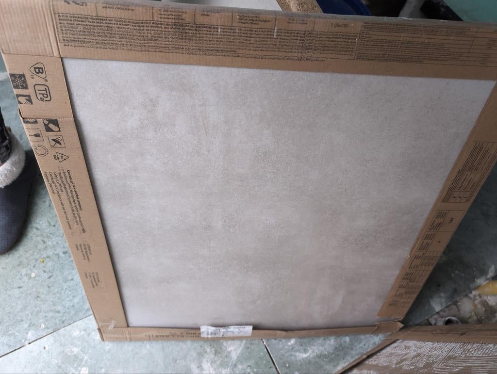 Porcellanato tegels 60x60, 2 pakken, licht grijs, Ophalen, 60 cm of meer, 60 cm of meer, Nieuw