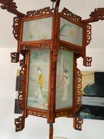 Antieke Chinese houten lamp met handgeschilderde panelen, Antiek en Kunst, Antiek | Lampen, Ophalen of Verzenden