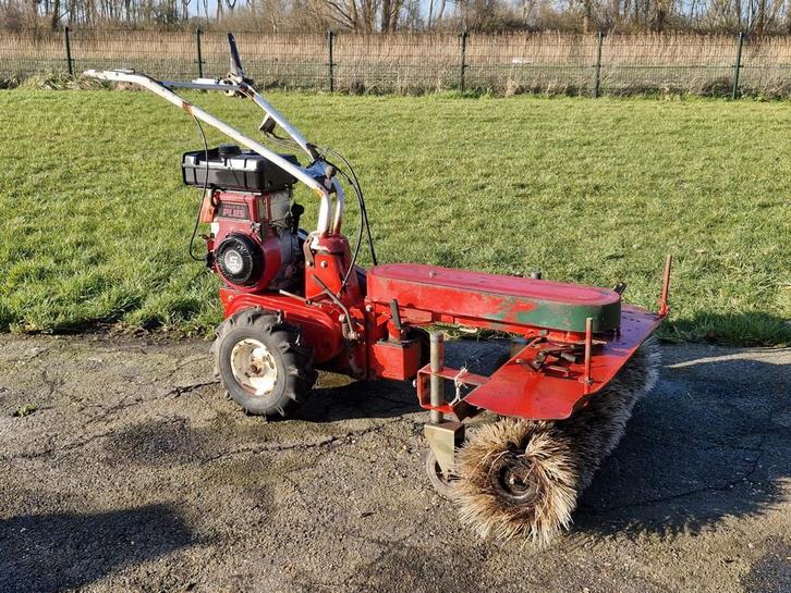 Veegmachine / borstelmachine - Opknapper, Tuin en Terras, Veegmachines, Gebruikt, Ophalen of Verzenden