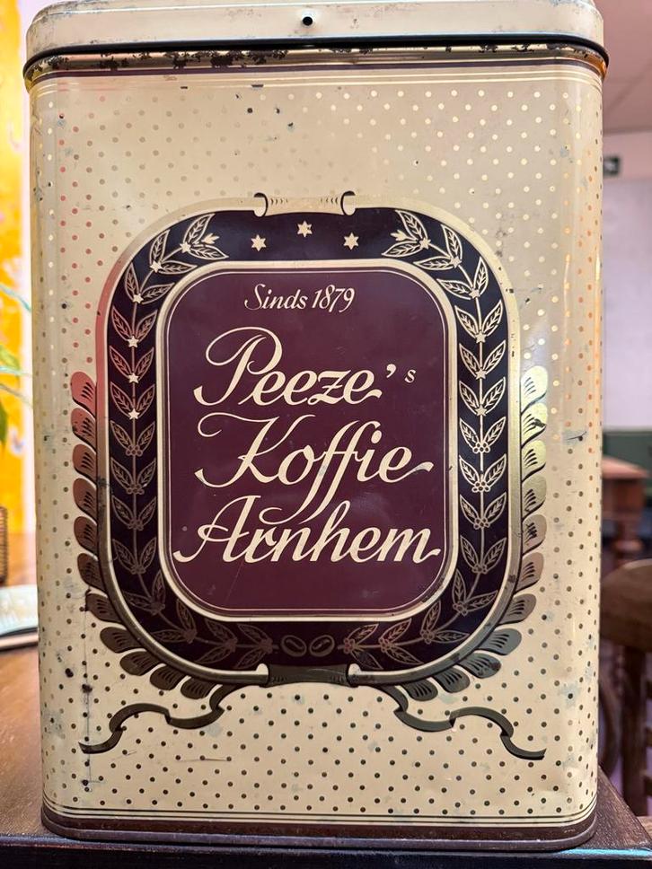 Vintage Peeze Koffie Arnhem Blik - Sinds 1879, Verzamelen, Blikken, Gebruikt, Koffie, Overige merken, Ophalen of Verzenden