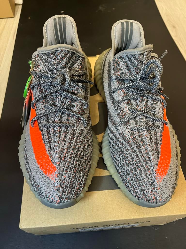Adidas Yeezy Boost 350 V2 Beluga 2.0 - Maat 46, Kleding | Heren, Schoenen, Bruin, Ophalen of Verzenden, Sneakers of Gympen, Zo goed als nieuw