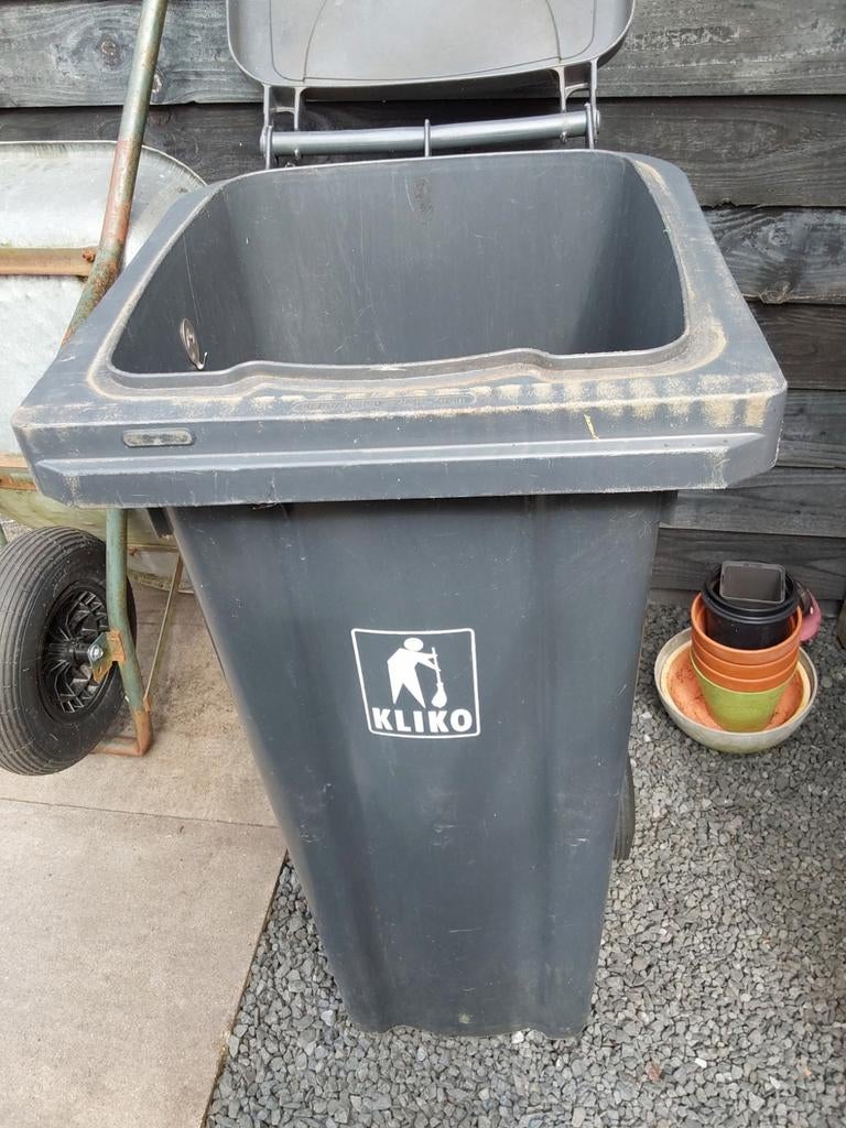 Grijze kliko met wielen, Ophalen, Kunststof, Gebruikt, 40 liter of meer