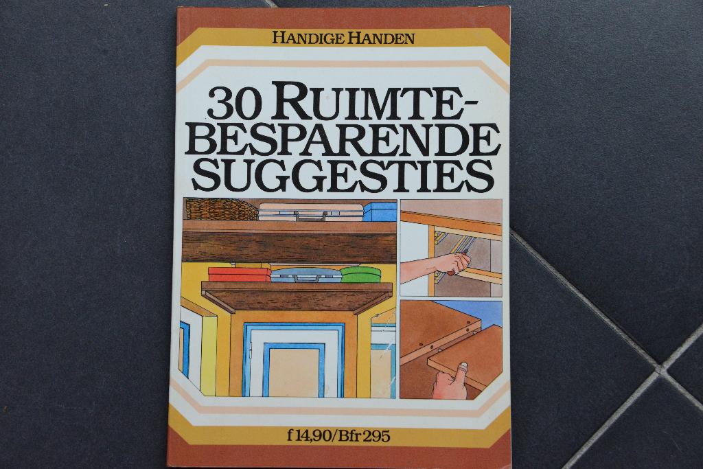 30 Ruimtebesparende suggesties., Ophalen of Verzenden, Zo goed als nieuw, Spectrum, Interieur en Design