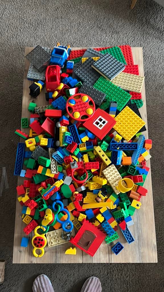 Grote zak Duplo met grondplaten en voertuigen, Ophalen, Gebruikt, Inclusief extra onderdelen, Duplo