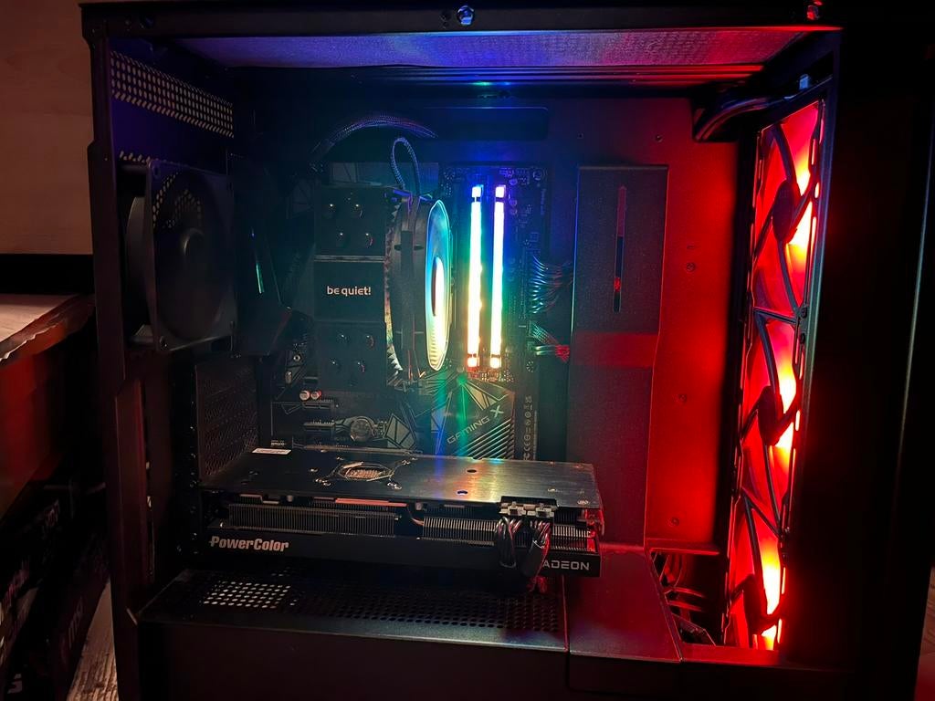 GAME PC RADEON 7700 XT 12GB RYZEN 7 5800X, Computers en Software, Desktop Pc's, Met monitor, 32 GB, Ophalen of Verzenden, Zo goed als nieuw