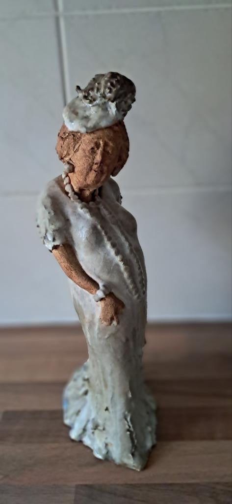 Beeldje dametje keramiek, Ophalen of Verzenden