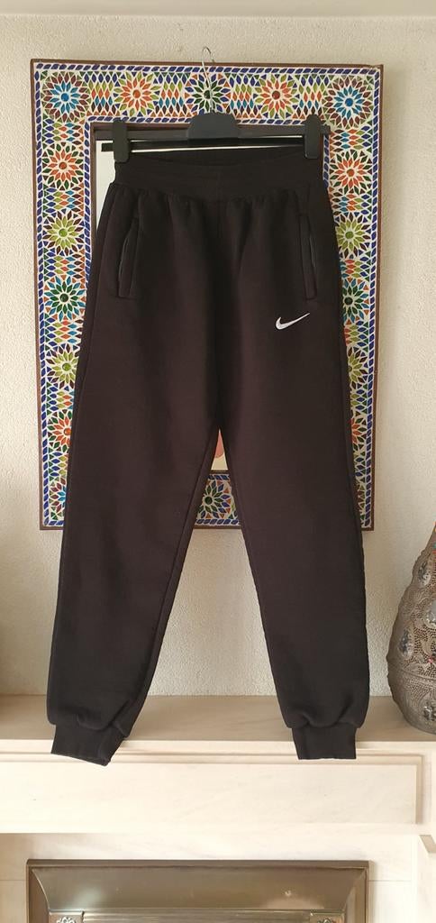 Nike broek zwart xl valt als L, Kleding | Heren, Ophalen of Verzenden, Zo goed als nieuw, Maat 56/58 (XL), Zwart