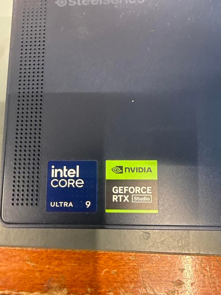 Nieuwe MSI Stealth 16 AI Studio A1V - 4K 120Hz Intel Ultra 9, Computers en Software, Windows Laptops, Met videokaart, 2 tot 3 Ghz