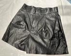 Zwarte leren shorts, Kleding | Dames, Broeken en Pantalons, Maat 38/40 (M), Kort, Zwart, Ophalen of Verzenden