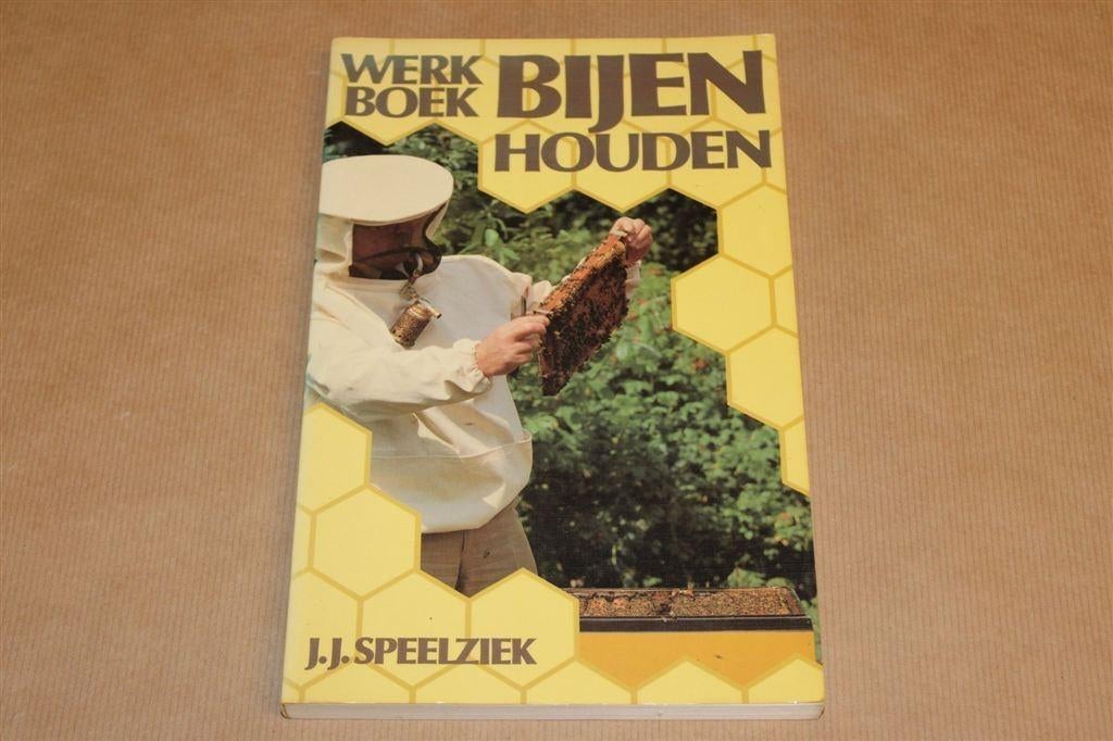Werkboek Bijen Houden — Praktische Gids voor de Imker, Ophalen of Verzenden, Gelezen, Overige onderwerpen