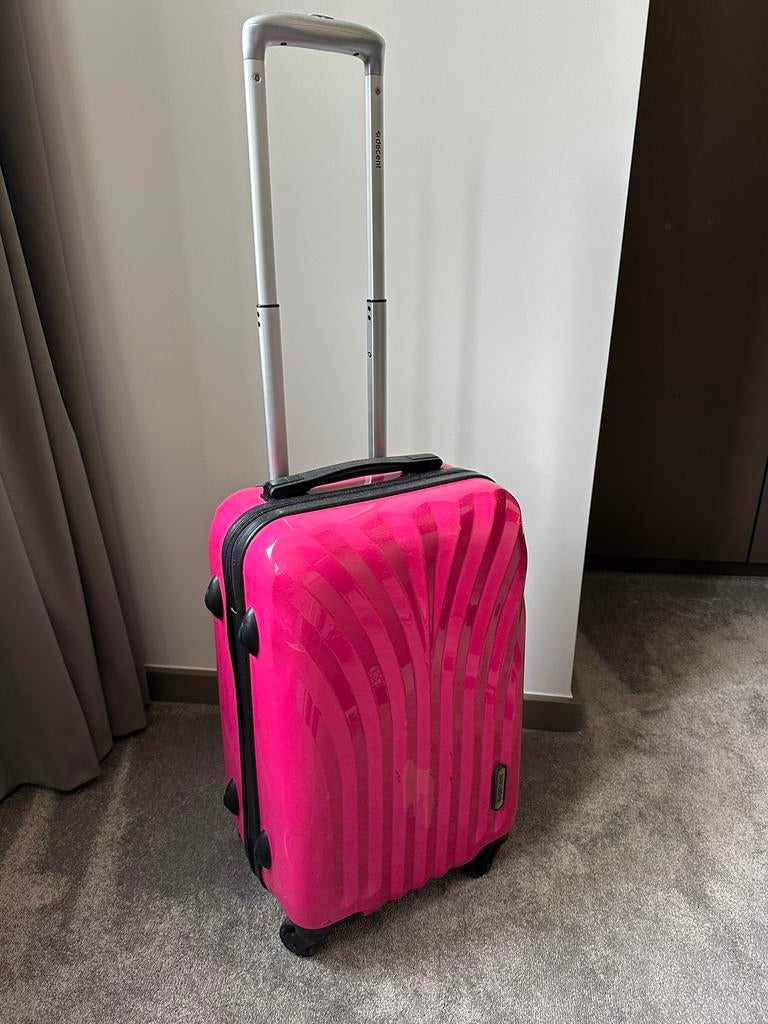 Koffertje handbagage roze met wieltjes en TSA slot, Ophalen of Verzenden, Zo goed als nieuw, Hard kunststof, Wieltjes