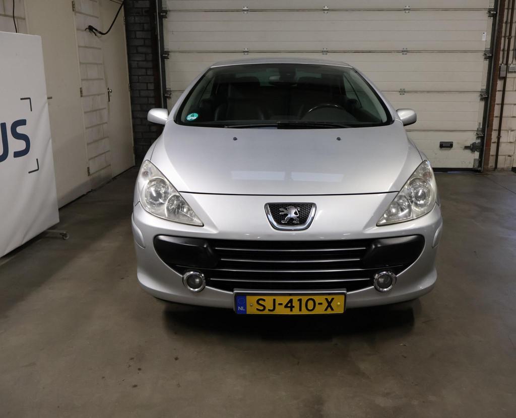 Peugeot 307 CC 2.0-16V APK Leder, Auto's, Peugeot, Voorwielaandrijving, Stof, Gebruikt, Cabriolet