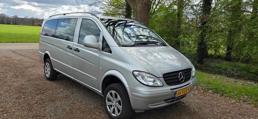 Mercedes-Benz Vito 2.1 111 CDI 4WD Dubbelcabine AUT 2007, Auto's, Stof, 4 cilinders, Diesel, 6 stoelen