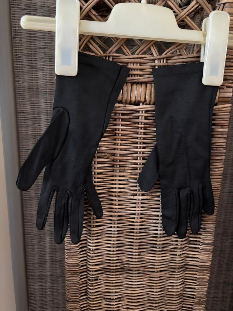 2 paar antieke dames handschoentjes ecru en zwart, Ophalen of Verzenden, Dames