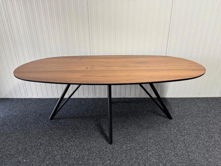 Torano ovale eettafel 210 cm van Xooon, Huis en Inrichting, Bureaus, Nieuw, Bureau, Ophalen of Verzenden