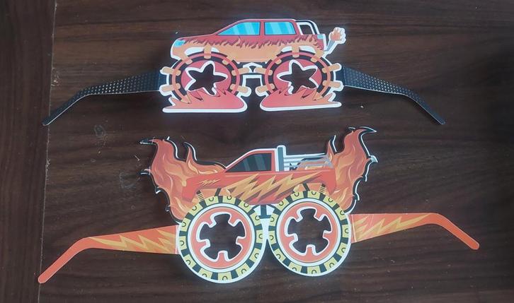 Monster truck feestpakketje, Hobby en Vrije tijd, Feestartikelen, Verjaardag, Ophalen of Verzenden