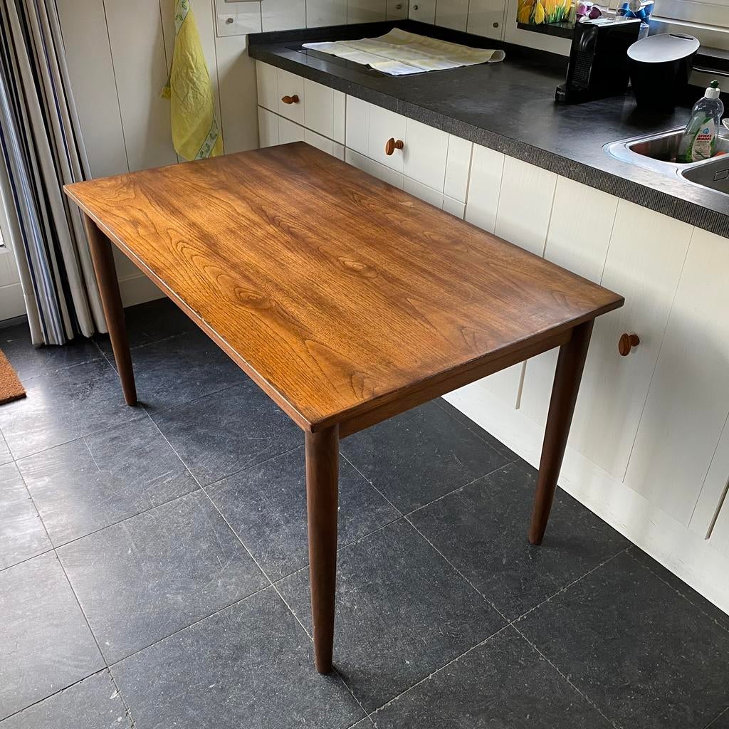Deense retro designtafel van Poul Hundevad, Huis en Inrichting, Tafels | Eettafels, Gebruikt, 100 tot 150 cm, Rechthoekig, Overige houtsoorten