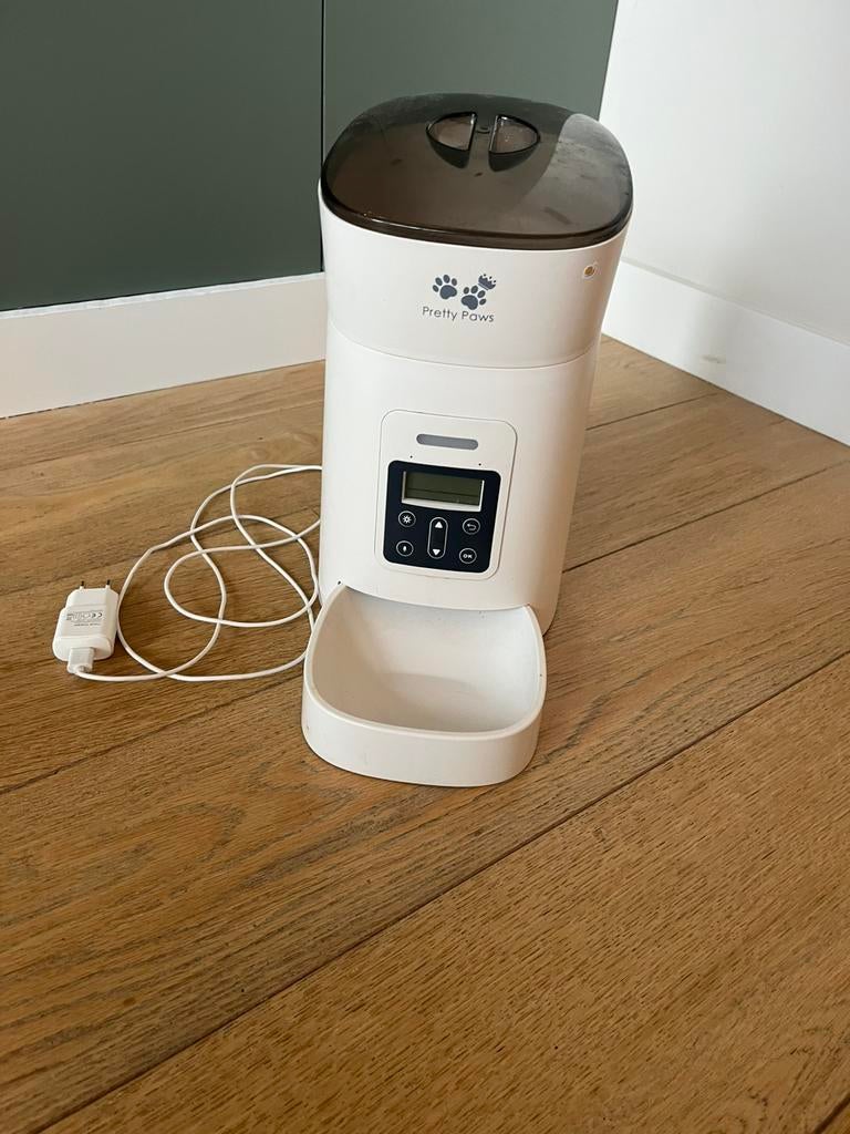 Kattenvoer automaat, Dieren en Toebehoren, Ophalen, Zo goed als nieuw