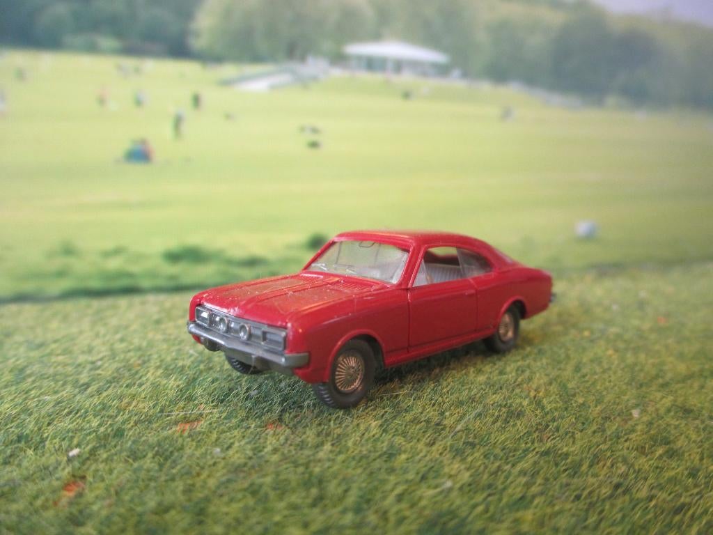 Opel A Rekord C Coupé / Commodore - rood met beige int., Ophalen of Verzenden, Zo goed als nieuw, Auto, Brekina