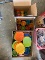 Gekleurde plastic borden, kommen en bekers, Ophalen, Overige materialen, Gebruikt, Effen