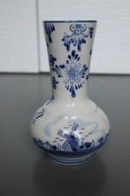 vaas delfts blauw look met molen en bloemen, Huis en Inrichting, Woonaccessoires | Vazen, Blauw, Aardewerk of Porselein, Ophalen of Verzenden
