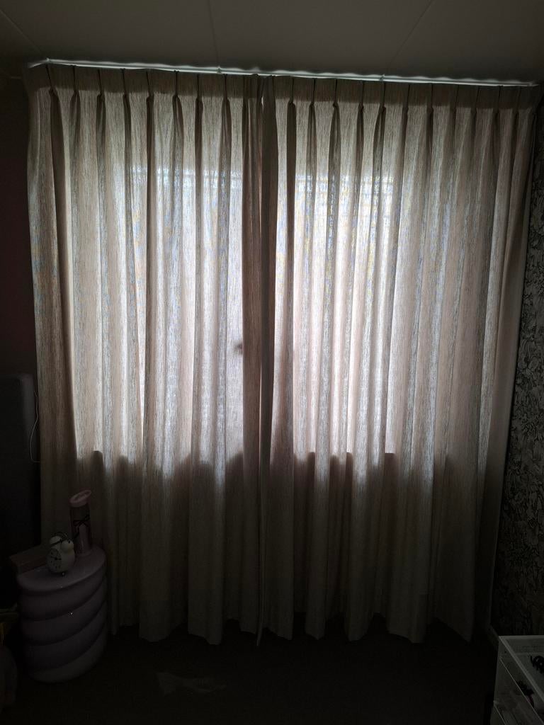 Lichtdoorlatende gordijnen ecru Hema, Ophalen, 200 cm of meer, Zo goed als nieuw, 200 cm of meer