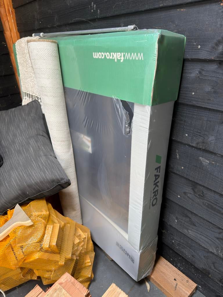 Nieuw Fakro Dakraam FTU-V U30 AUMX 134x118 cm, Ophalen, 120 tot 160 cm, Nieuw, Dubbelglas