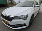 Skoda Superb 1.4 TSI Phev 217pk Dsg-6 2022 Wit, Auto's, Euro 6, Wit, Grijs, Superb
