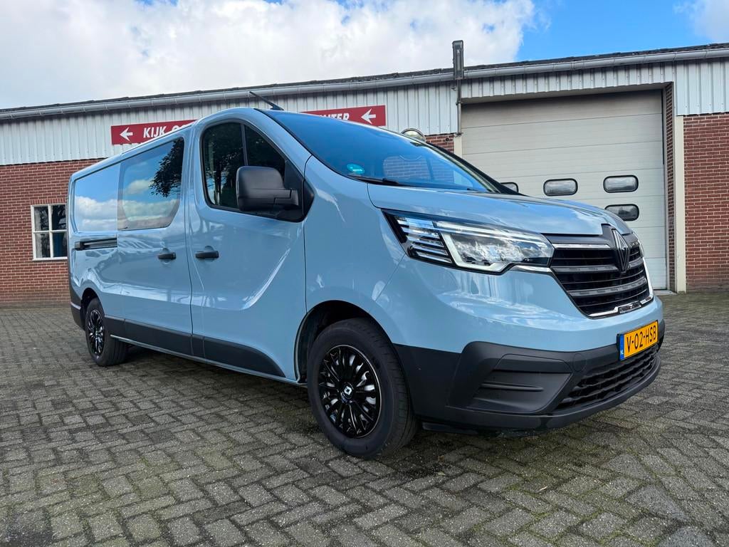 Renault TRAFIC 2.0 Blue dCi 130 T29 zeer nette auto L2H1 Sta, Auto's, Voorwielaandrijving, 15 km/l, Gebruikt, Euro 6
