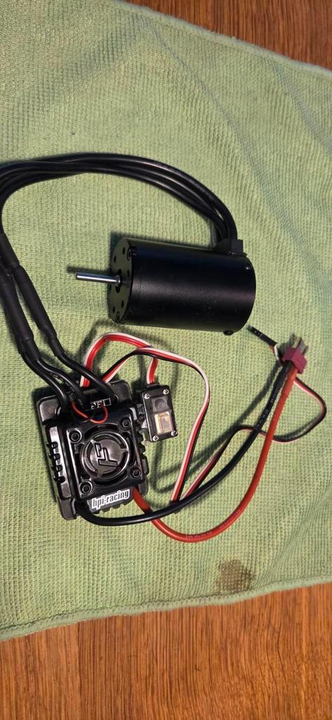 Hpi savage xs flux esc+moter, Hobby en Vrije tijd, Modelbouw | Radiografisch | Auto's, Zo goed als nieuw, Auto offroad, Elektro