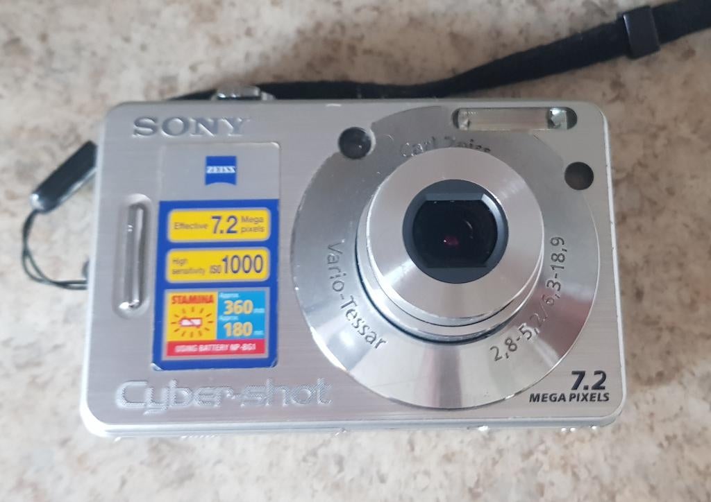 Sony CyberShot DSC-W70 - Zilver, Audio, Tv en Foto, Fotocamera's Digitaal, Compact, Ophalen of Verzenden, Zo goed als nieuw, 4 t/m 7 keer