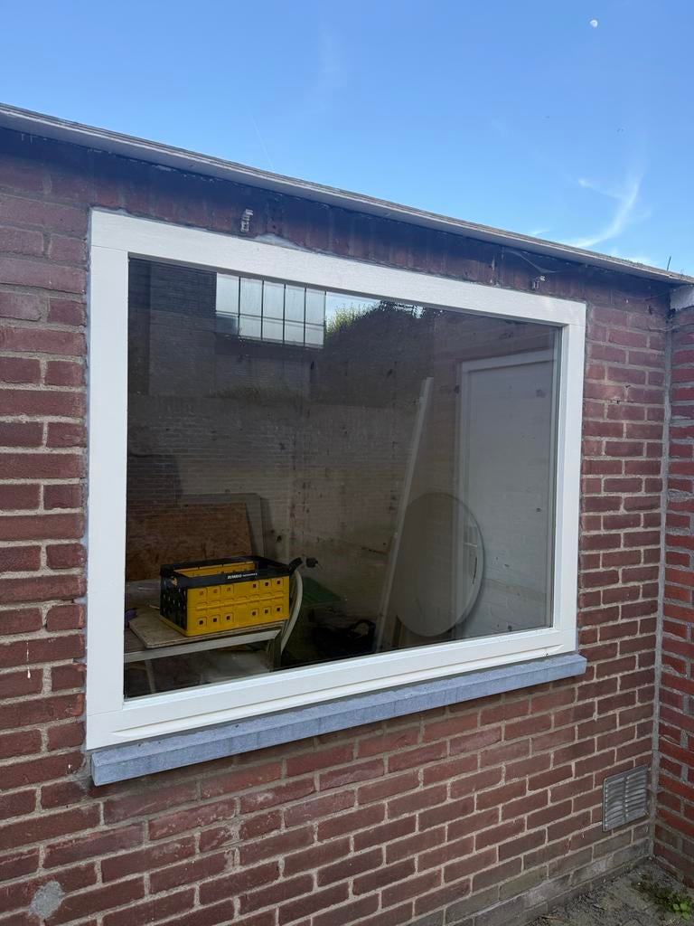 Houten kozijn 157x117,5 cm incl. hardstenen dorpel, Ophalen, Gevelraam of Ruit, Gebruikt, 80 tot 120 cm