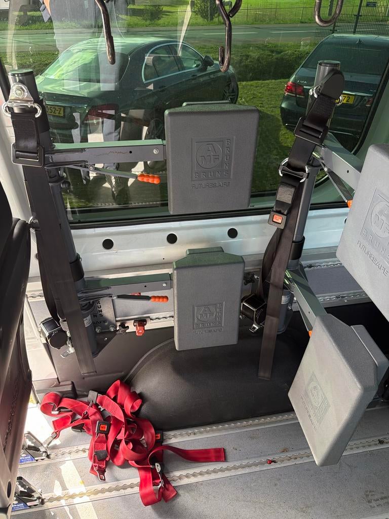 Bruns safe rolstoelvervoer. Rolstoel ondersteuning., Diversen, Rolstoelen, Ophalen, Inklapbaar, Zo goed als nieuw, Elektrische rolstoel