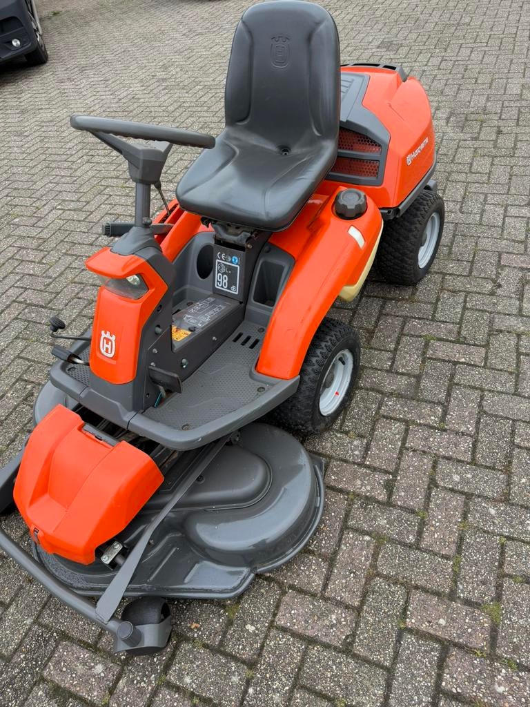 Husqvarna Rider 316 T, Ophalen of Verzenden, Zo goed als nieuw