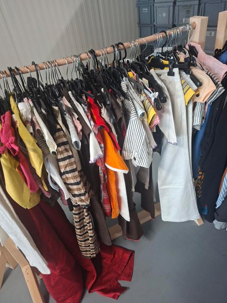 Groot kledingpakket: 75 nette kledingstukken, Kleding | Dames, Dames-kledingpakketten, Gedragen, Ophalen of Verzenden