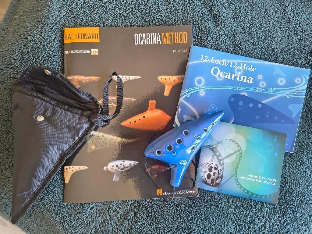 Sweet blue ocarina met boeken, Muziek en Instrumenten, Ophalen of Verzenden, Zo goed als nieuw, Overige soorten