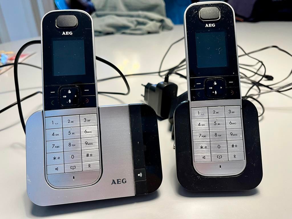 Vaste telefoon draadloos, Telecommunicatie, Vaste telefoons | Handsets en Draadloos, Ophalen, 2 handsets