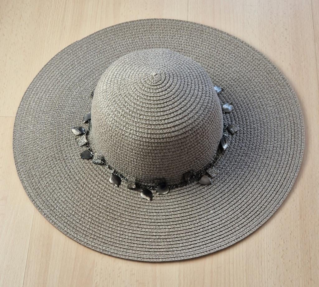 Beige hoed, nieuw, Kleding | Dames, Hoeden en Petten, Ophalen of Verzenden, Nieuw, 55 cm (S, 6⅞ inch) of minder, Hoed