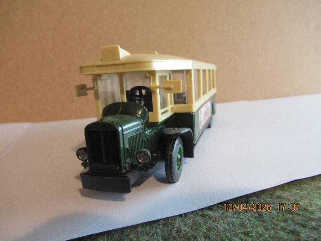 Solido  autobus Renault, Hobby en Vrije tijd, Modelauto's | 1:50, Ophalen of Verzenden, Gebruikt, Bus of Vrachtwagen, Overige merken