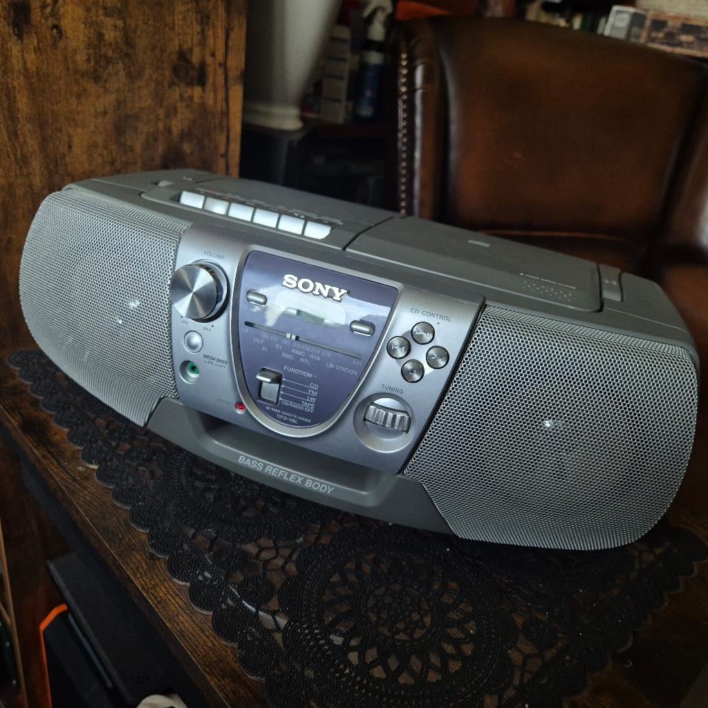 Sony CFD-V8L Stereoset Boombox met cassettedeck + cd-speler, Draagbaar, Ophalen of Verzenden, Zo goed als nieuw, Sony