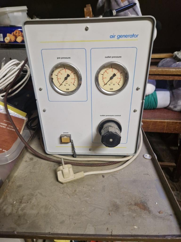 Airbrush set met compressor - Afhalen in Papendrecht, Ophalen