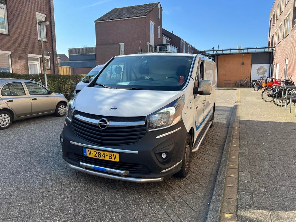 Opel Vivaro 1.6CDTI 92KW 2016 L2H1 Euro 6, Auto's, Bestelauto's, 125 pk, 4 cilinders, Origineel Nederlands, Bedrijf