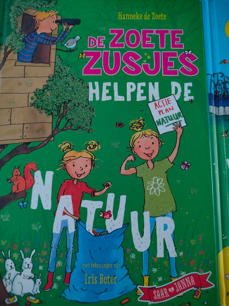 Zoete zusjes boeken en moppenboek, Boeken, Ophalen of Verzenden, Zo goed als nieuw