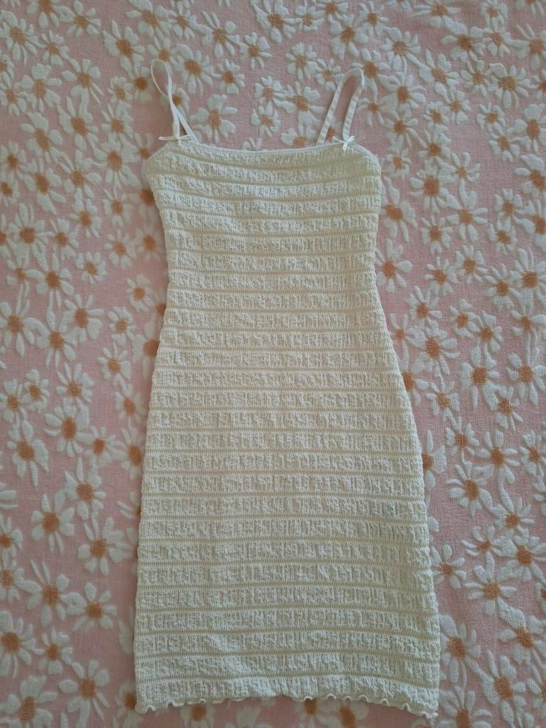 Bershka jurkje XS wit/crème nieuw, Wit, Nieuw, Maat 34 (XS) of kleiner, Bershka