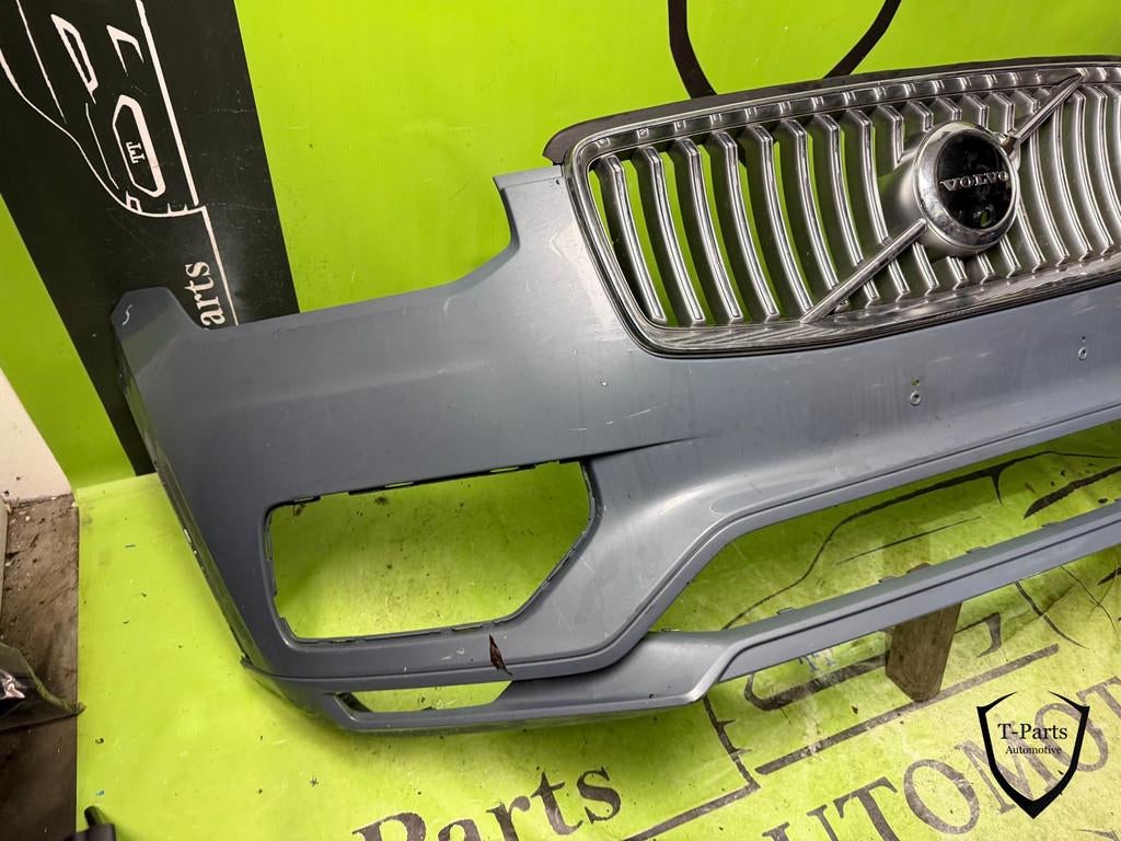 volvo XC90 voorbumper bumper, Gebruikt, Gunnar Engellaus vag 8
405 31  Gothenburg, SE, Info@volvocars.com, Ophalen of Verzenden